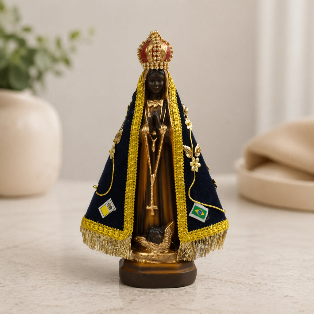 Imagem de Nossa Senhora Aparecida em gesso de 25cm manto bordado