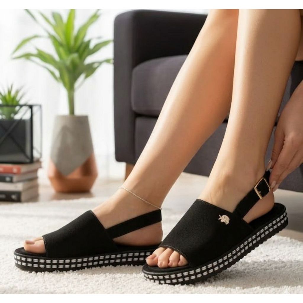Sandália Anabela Feminina Plataforma Flatform Rasteirinha Com Pingente Maça casual Confortavel