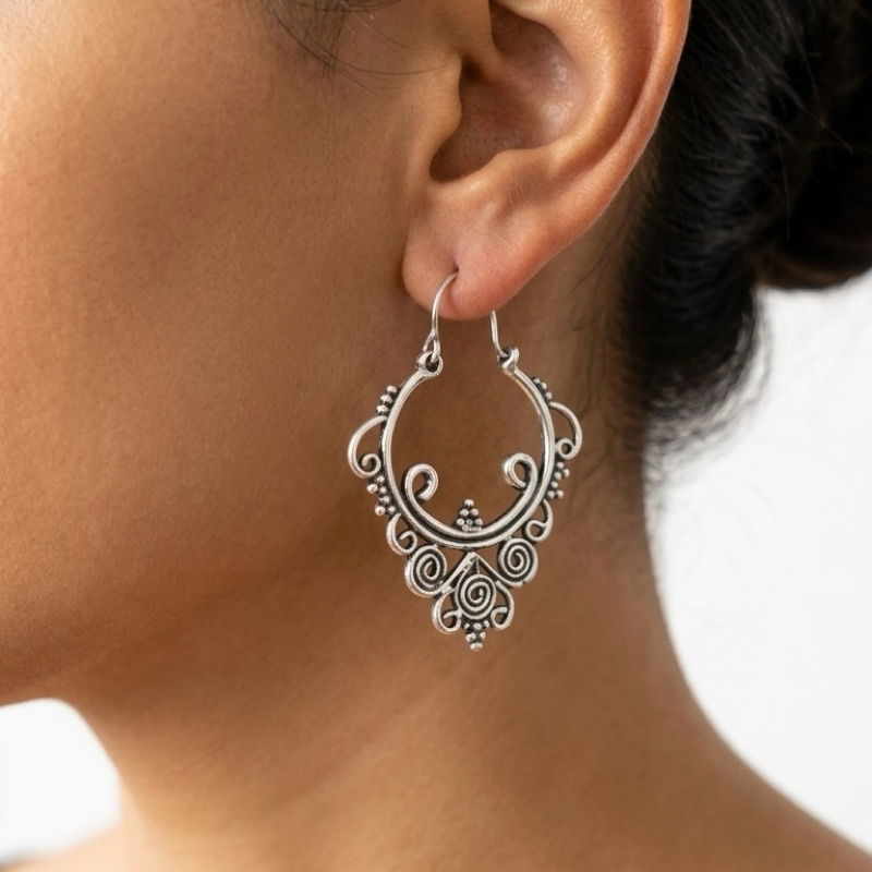 Brinco em Aço Inoxidável Feminino Boho Chic Estilo Prata Bali Indiano Flor de Lótus Mandala Hippie Chic Hipoalergênico