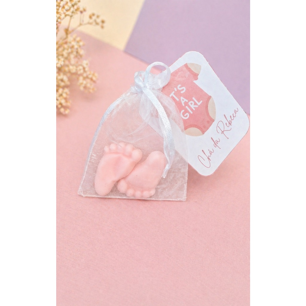 lembrancinha chá de bebê personalizado, pezinho, mamadeira, ursinho e nome