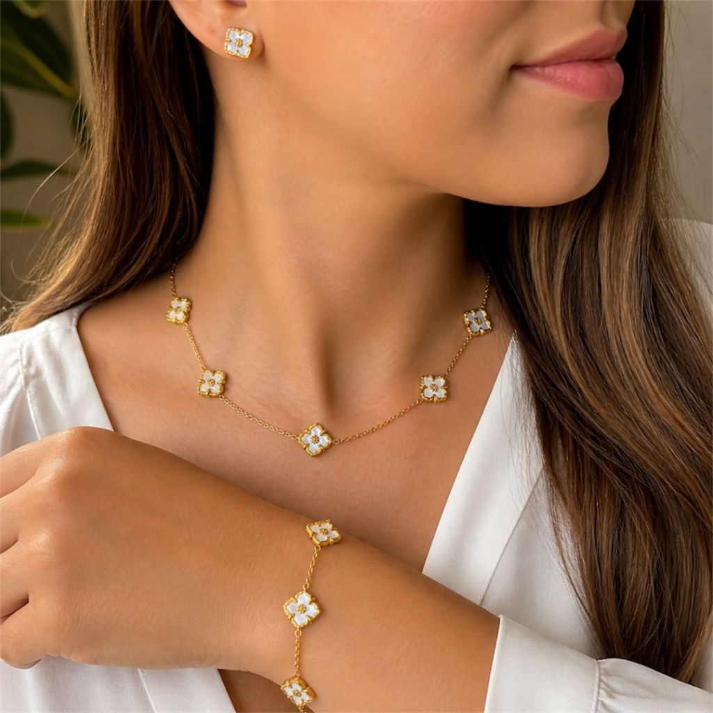 Conjunto Feminino Flor Dourada Luxo ✨ Colar + Pulseira + Brinco Aço Inoxidável 316L Antialérgico | Elegante, Delicado