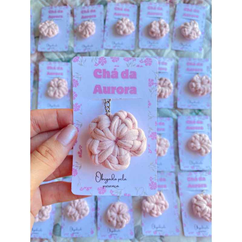 Chaveiro de Crochê Flor Personalizado – Lembrancinha Chá de Bebê/Maternidade – Artesanal Delicado