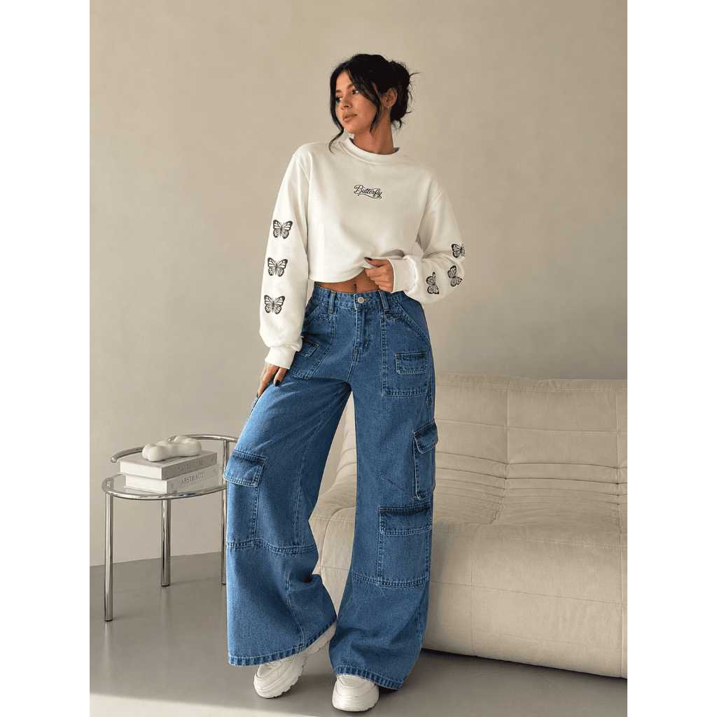 Blusa de Frio Moletom Cropped flanelado quentinho borboleta na manga - Preto, Marrom ou Off White