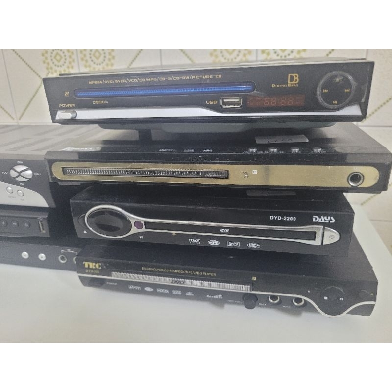Aparelhos Dvd player 7 unidades