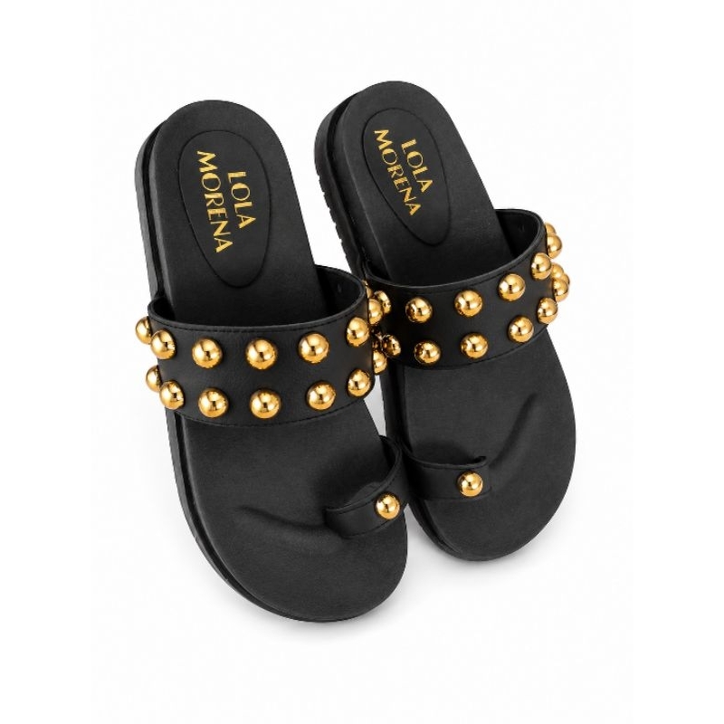 Sandália Feminina Lola Morena Preta Com Tachas Douradas Confortável Casual 35 ao 40 Envio rápido