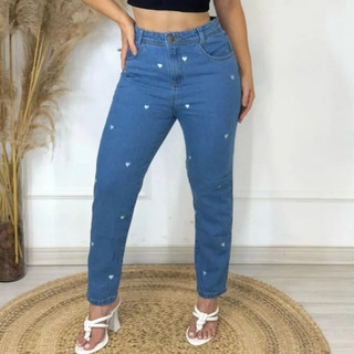 Calça Jeans Mom E Wide Leg com Bordados em Coração e Sem