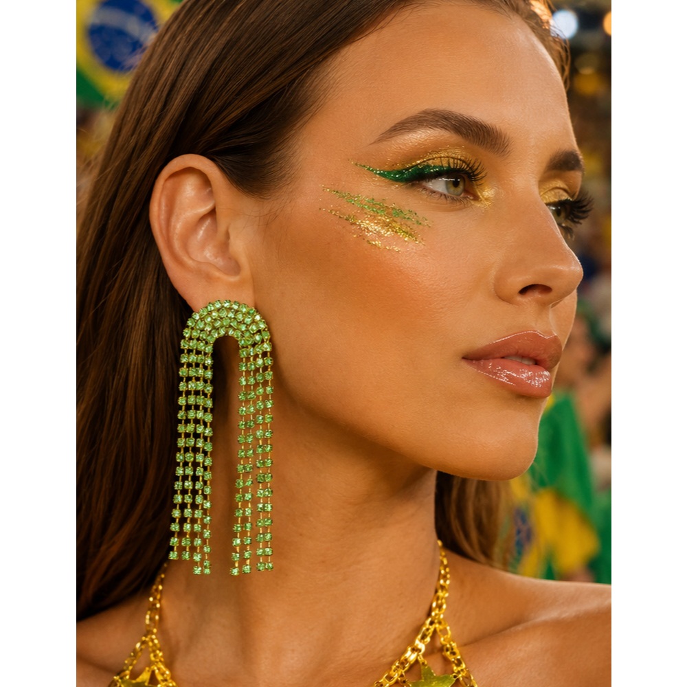 Brinco Brasil festa strass Copa   cascata franjas longo grande maxi leve acrilico casamento luxo luverde claro Greenary