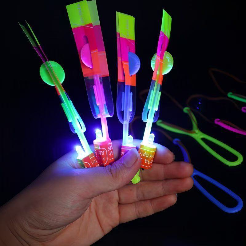 Kit 5/10/15/20 Avatar Voador LED Com Estilingue Brinquedo Interativo Infantil Presente Criança