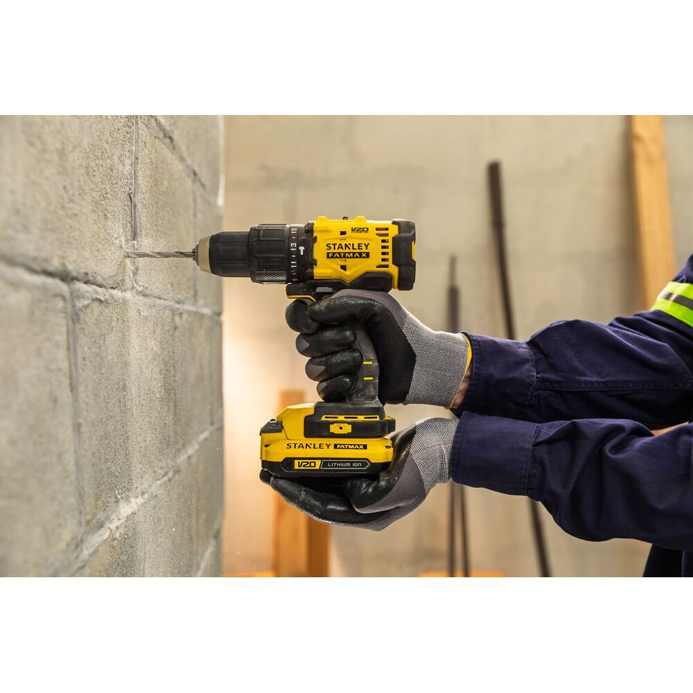 Parafusadeira Furadeira Impacto STANLEY SCD712D1H Com Bateria, Carregador e 119 Acessórios 110V — imagem 2 de 2
