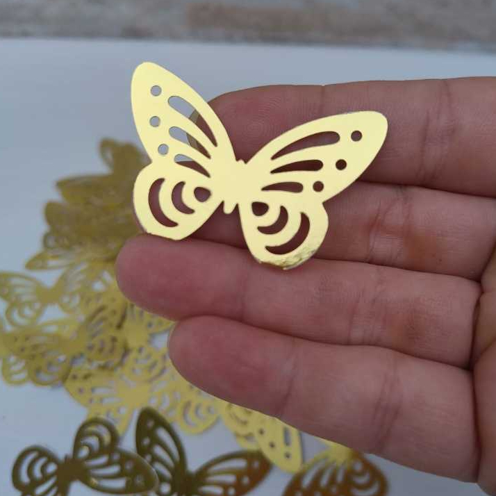 kit 25 apliques de borboleta dourada vazada lamicote/ lembrancinha aniversário /decoração festa Jardim/ topo de bolo