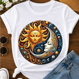 Camiseta Feminina Sol e Lua Mística Estampa Colorida Astral Boho Casual Manga Curta