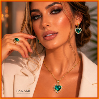 Conjunto colar e brinco coração verde esmeralda com pedraria - Kit colar e brinco cravejado - colar e brinco folheado