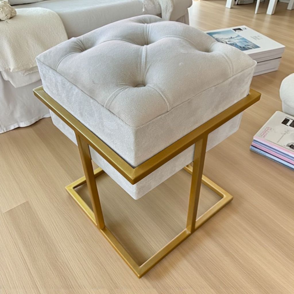 Puff ferro quadrado luxo Grego com Capitonê, sala, quarto, decoração, banqueta