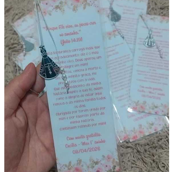 Marcador de página personalizado com pingente - Lembrancinha de batizado, crisma, eucaristia e eventos religiosos