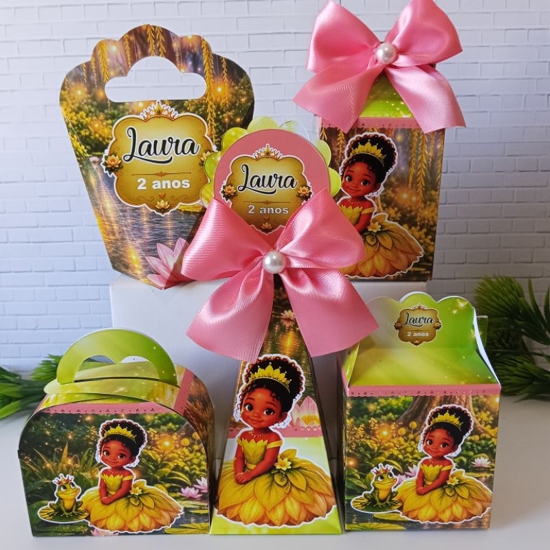 KIT PERSONALIZADOS PRINCESA TIANA E O SAPO (PEGUE E MONTE), CAIXINHAS PERSONALIZADAS PRINCESA TIANA E O SAPO