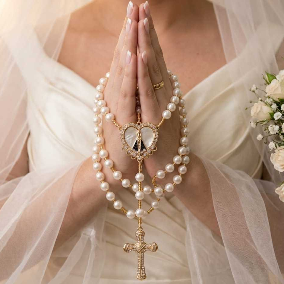 Terço de Pérola Noiva com Strass + Organza - PROMOÇÃO