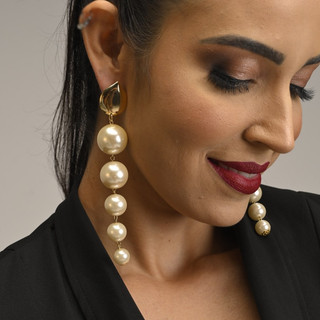 Brincos Longo Pérolas Cascata Elegante Dourado