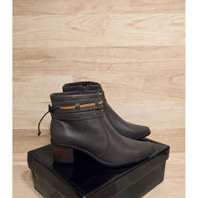 coturnos femininos em couro cano curto#marrom#preto#couro legitimo