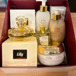 KIT lili 350ml creme perfume acetinado corpo e mãos hidratante