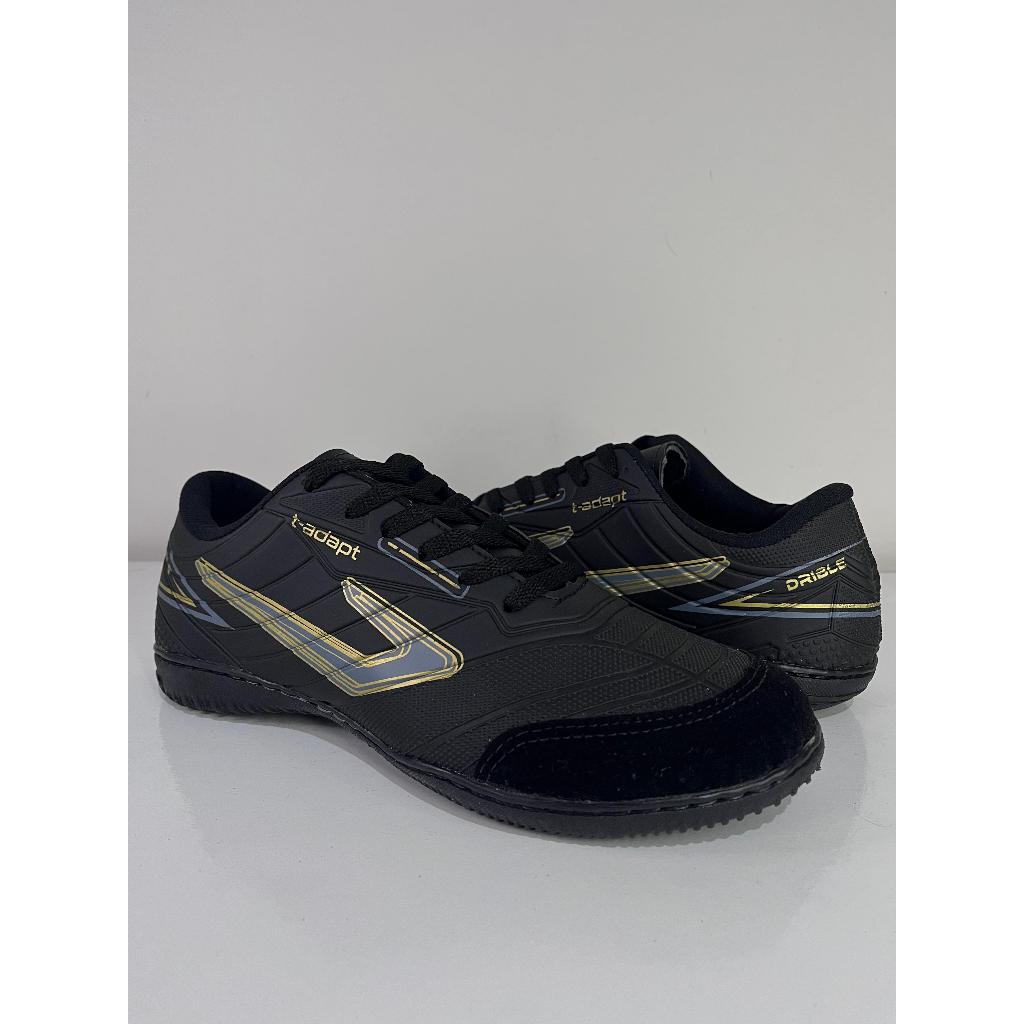 CHUTEIRA FUTSAL TO PRETO/DOURADO QUADRA SALAO FUTEBOL ESPORTE