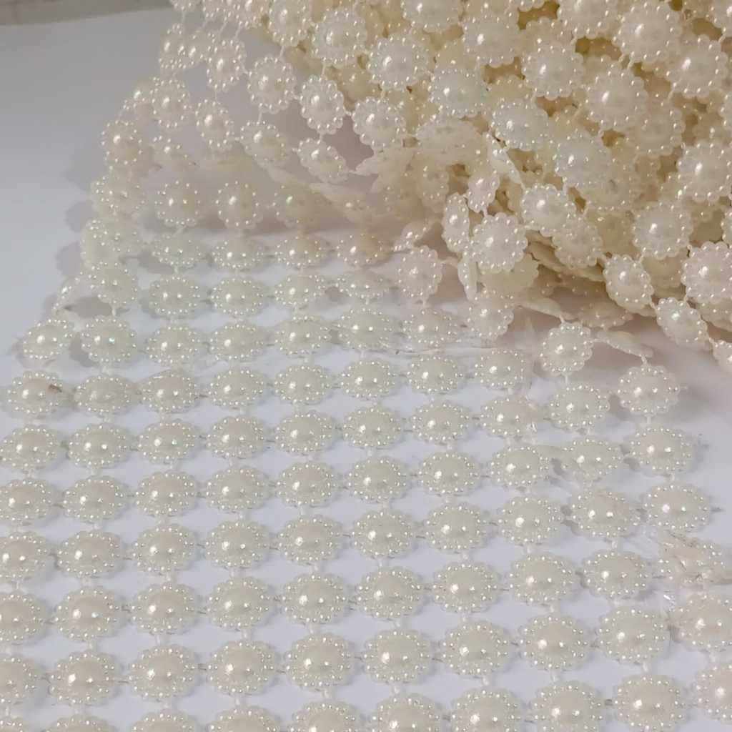 Manta Meia Pérola Trabalhada Irizada Para Colagem 10mm Medida 1 Metro x11cm