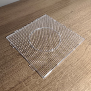 Placa para Hama Beads Perler 50x50 Pinos 2,6 mm – Base de Montagem 14x14 cm em Oferta na Shopee