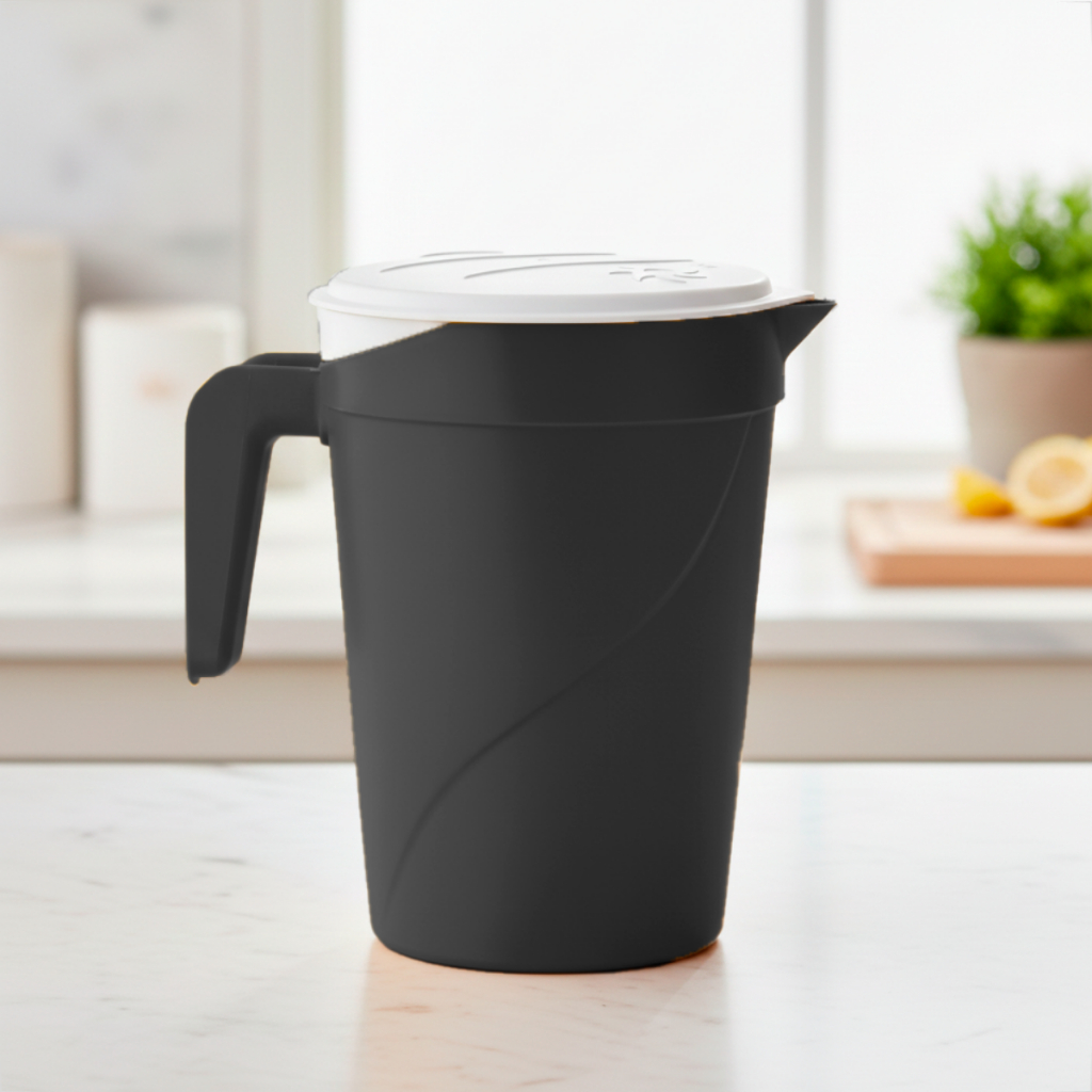 Jarra Plástica 1,3L Oval Com Tampa Branca Ideal Para Suco Água Festas e Uso Diário