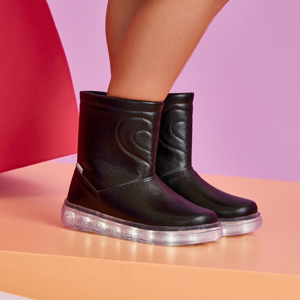 Bota de Led Infantil Cano Médio com Brilho Cintilante Pampili