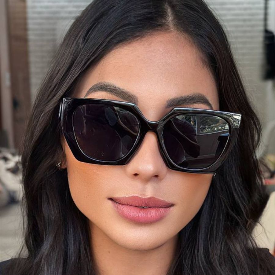 Óculos Feminino de Sol Escuro Grande Máscara Kim kardashian Tom UV 400 Pequeno Gatinho Seven