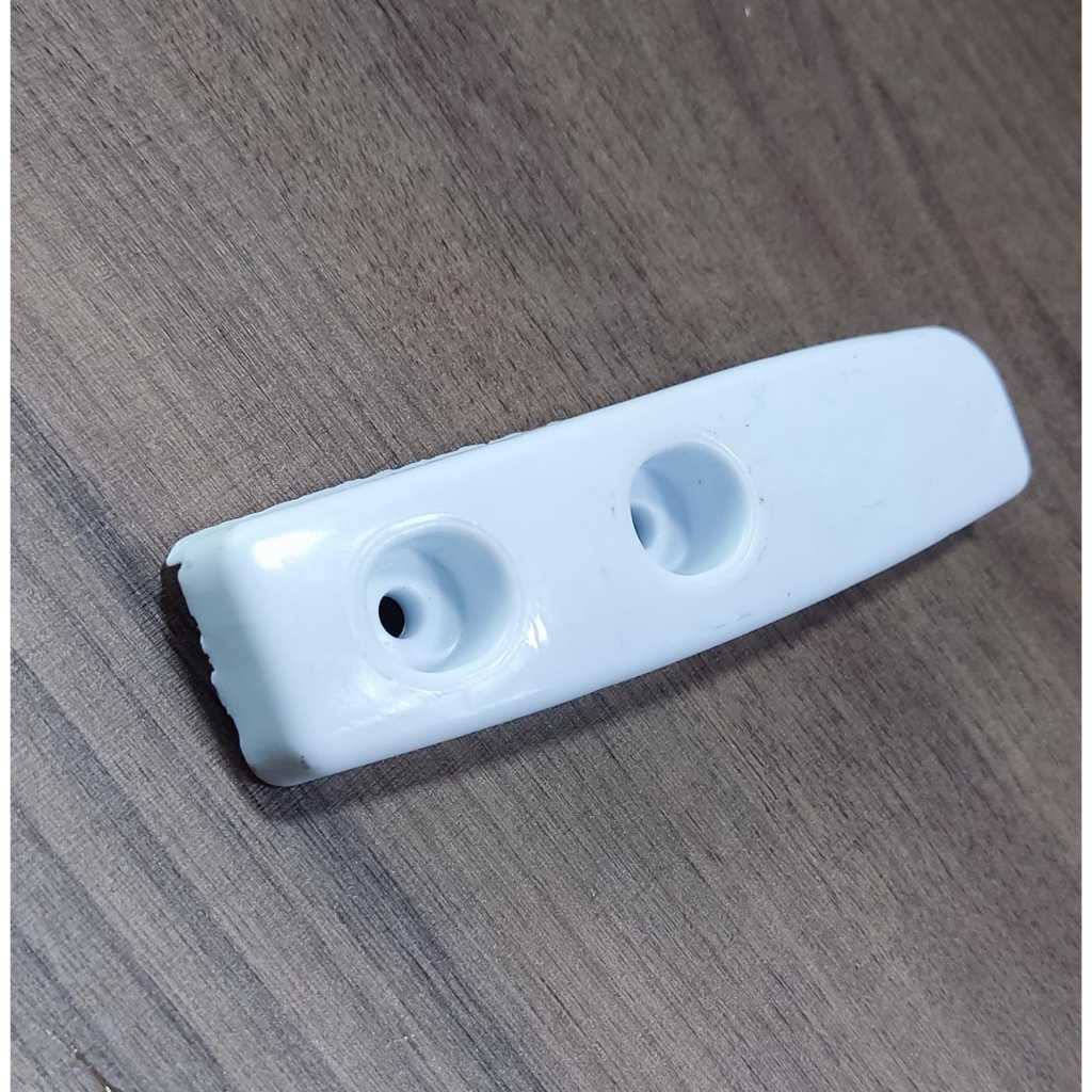 DOBRADIÇA ESMALTEC SUPERIOR DA PORTA GELADEIRA ESMALTEC — imagem 2 de 2