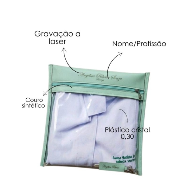 Porta jaleco, fabricado em courvin, semelhante ao couro sintético e plástico cristal 0,30mm