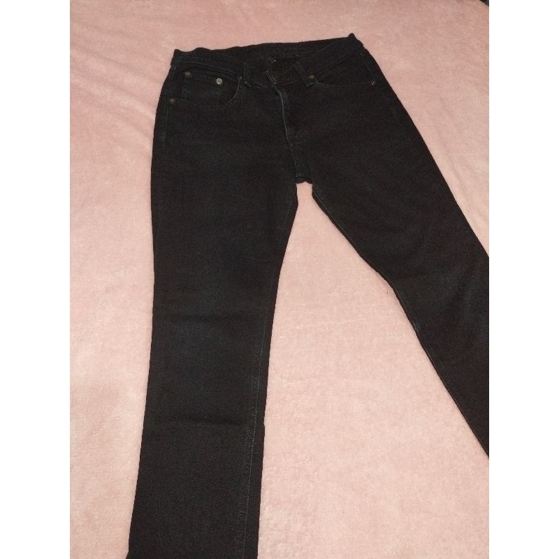 Calça jeans masculina azul marinho,  veste 38.