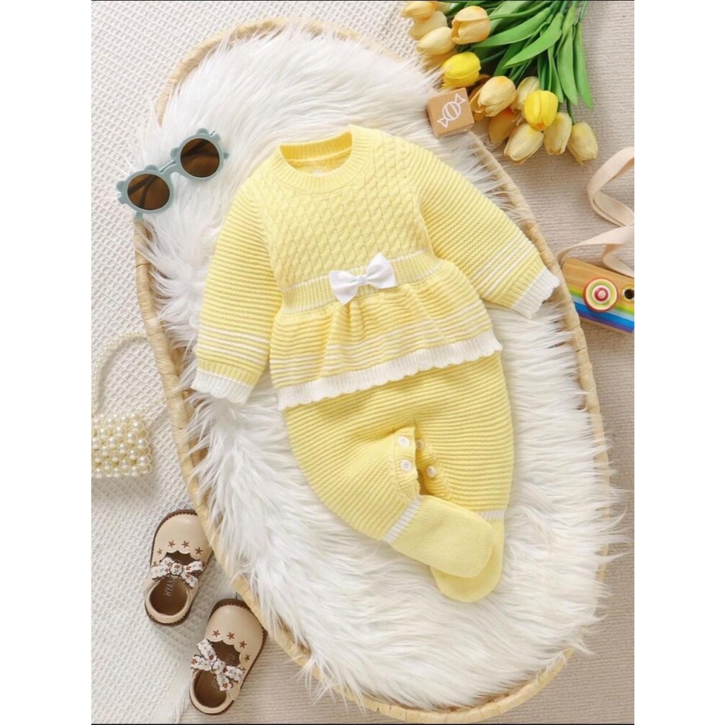 Macacão bebê menina em tricô Cecília Amarelo