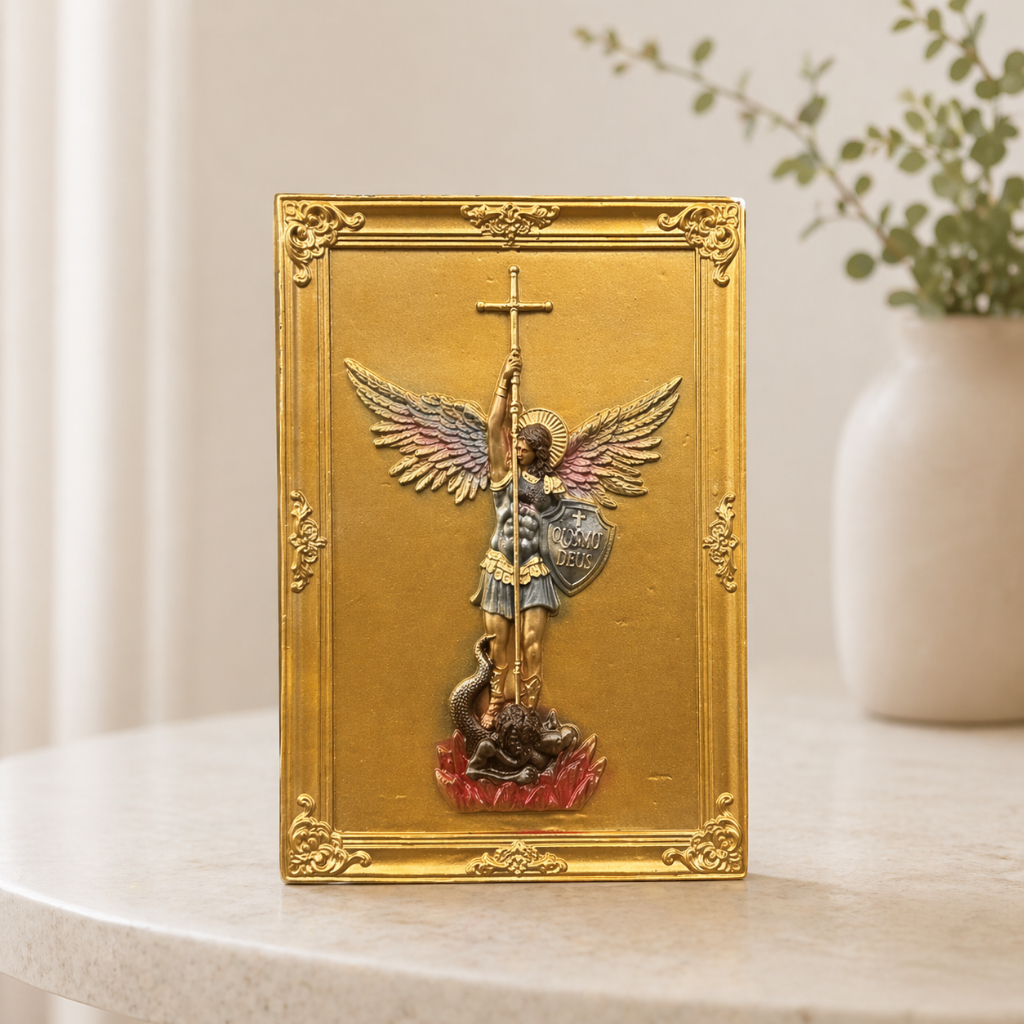 Quadro São Miguel Arcanjo 30cm Gesso Imagem Religiosa Decoração Parede Presente Fé Imagem Religiosa Santo de Resina
