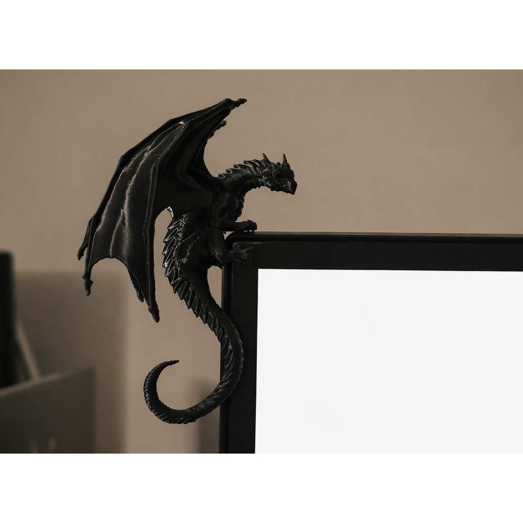 Dragão Decorativo para Monitor Setup Gamer – 4 Cores Disponíveis