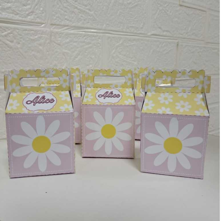Caixinha Personalizada para Festa Infantil - Lembrancinha Tema Margarida Kit 10 /20 / 30 caixinhas