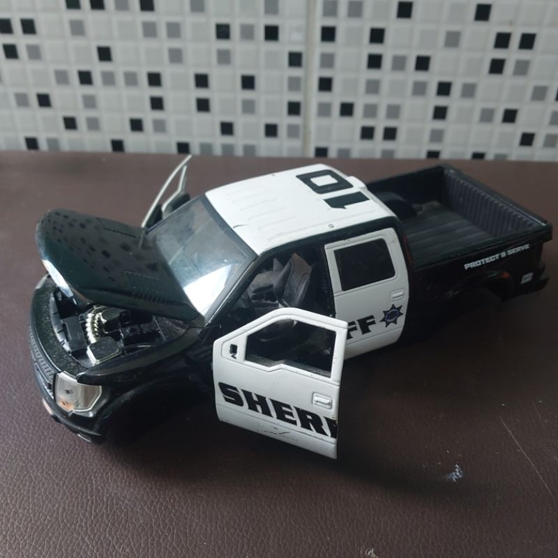 sucata miniatura ford reptor f-150 svt 2011 escala 1/24 jada toys