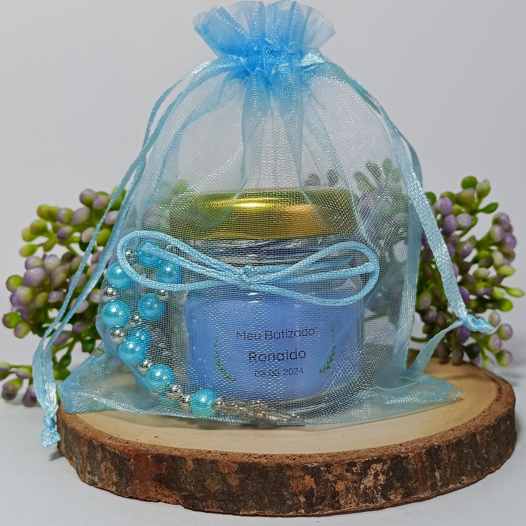 1 Lembrancinha Vela Perfumada Azul com mini terço no saquinho de organza para Batizado, Crisma ou Primeira Comunhão