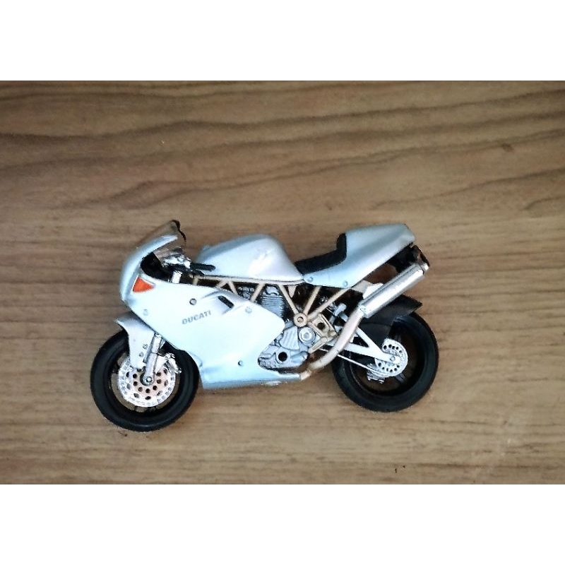 Miniatura moto Ducati Supersport 900 FE (1:18) Maisto