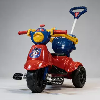 Triciclo motoca com jogos por aplicativo