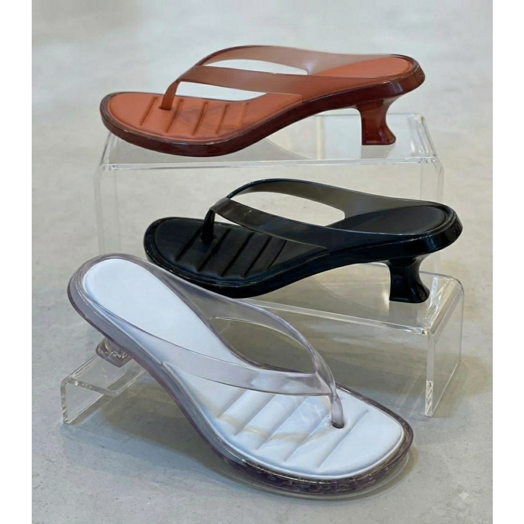 👡 Sandália Thong Feminina – Elegância, Brilho e Versatilidade