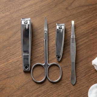 Kit Manicure Pedicure 4 Peças Cortador Unha Tesoura Pinça Aço Inox