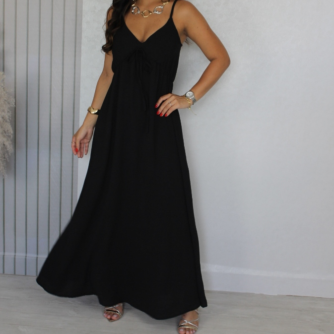 Vestido Longo com Fenda e Faixa – Elegância e Leveza em Cada Movimento