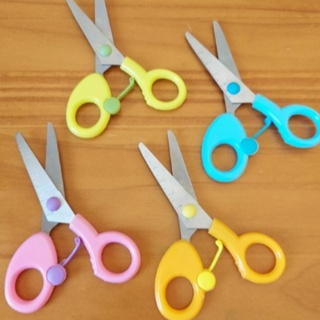 TESOURA ESCOLAR VAI E VEM CIS REF KS-200 em Oferta na Shopee