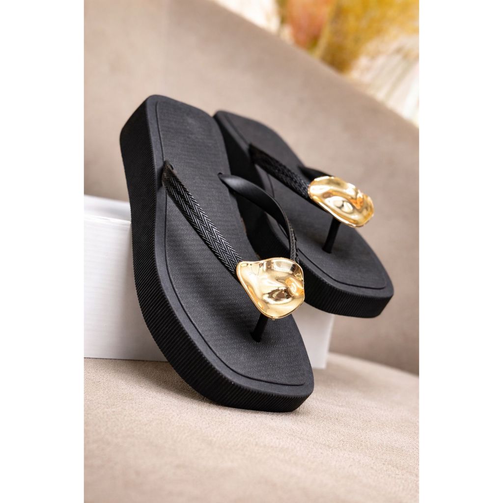 Chinelo Plataforma Flat Feminino Confortável Leve Moderno Clássico - Flat Veneza Luxuosa Bico Quadrado
