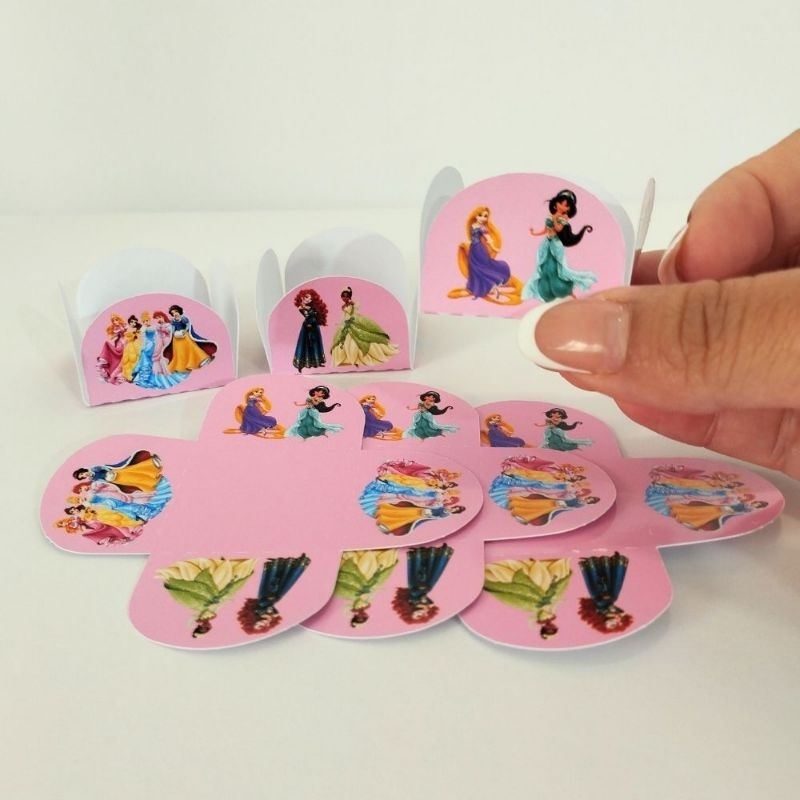 FORMINHAS DE DOCE PRINCESAS PERSONALIZADAS NO TEMA/FESTA INFANTIL/ANIVERSÁRIO PRINCESAS/LEMBRANCINHAS DE ANIVERSÁRIO