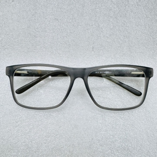 Armaçao para oculos de grau acetato,forma quadrado Modelo grande Largura suficiente 9013