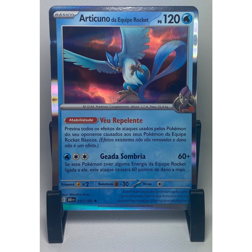 Carta Articuno da Equipe Rocket Foil 051/182 | Coleção Rivais Predestinados | Pokémon TCG | Pikachu
