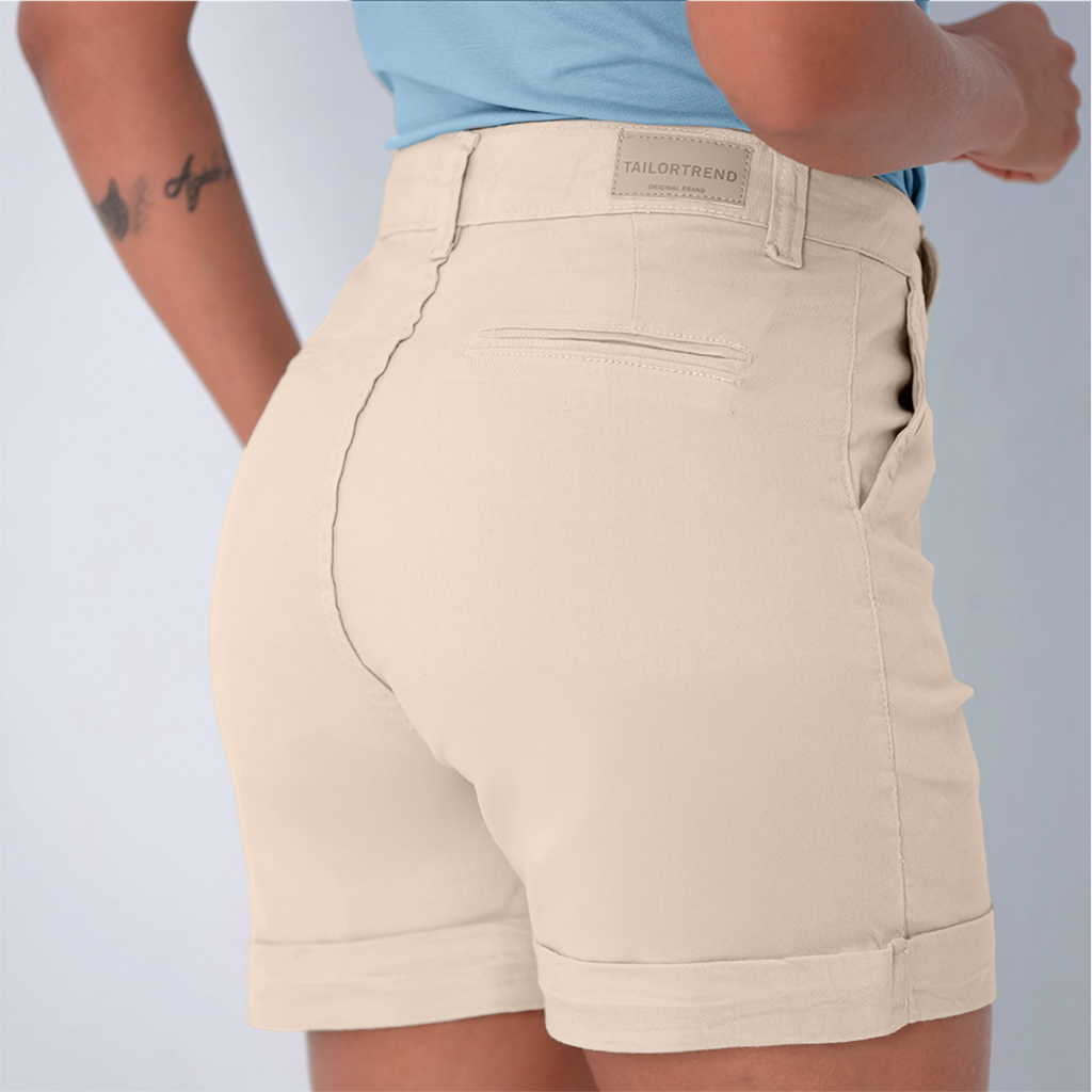 Short Feminino Sarja Alfaiataria Lycra com Bolso Faca e Embutido Barra Dobrada Cintura Alta Premium