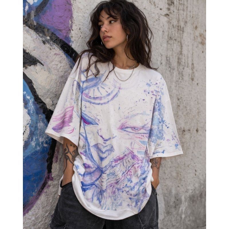 Camiseta Oversized Unissex Exclusiva – Pintura Aquarela Feita à Mão Streetwear ☀️ Sol em Chamas
